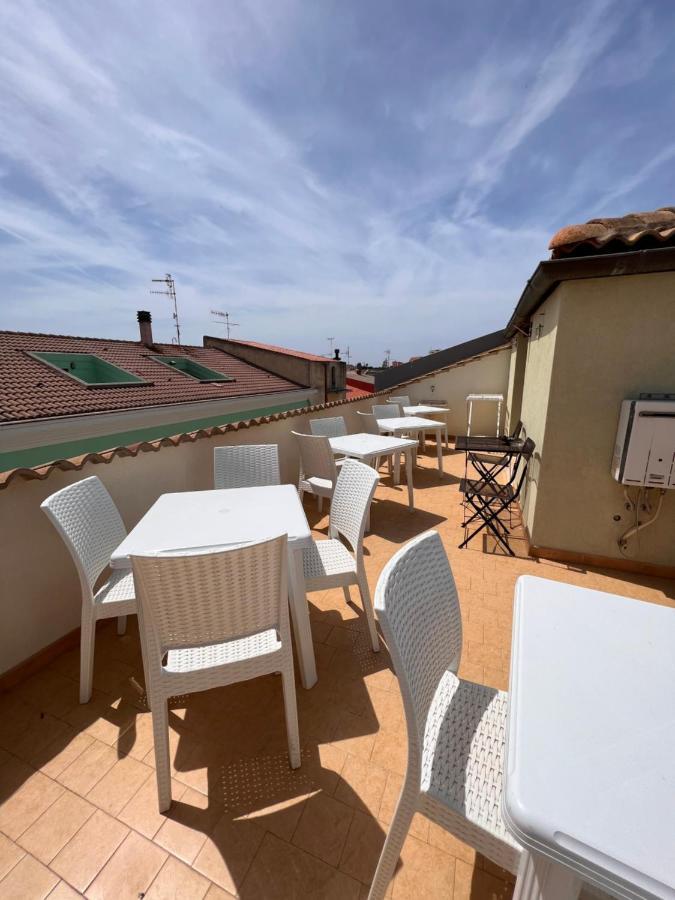 Hotel Rena Bianca House Porto Torres Exterior foto
